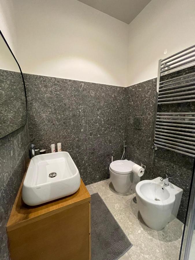 De Luca 6 Apartments Salerno Esterno foto