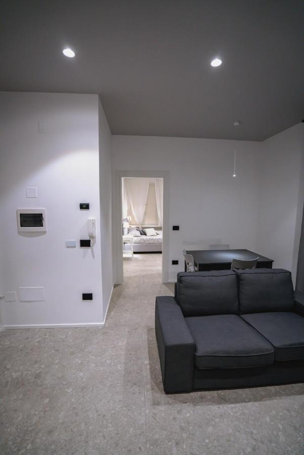 De Luca 6 Apartments Salerno Esterno foto