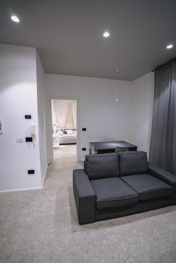 De Luca 6 Apartments Salerno Esterno foto
